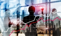 比特币交易员再度上看7万美元大关 资金流入美国ETF